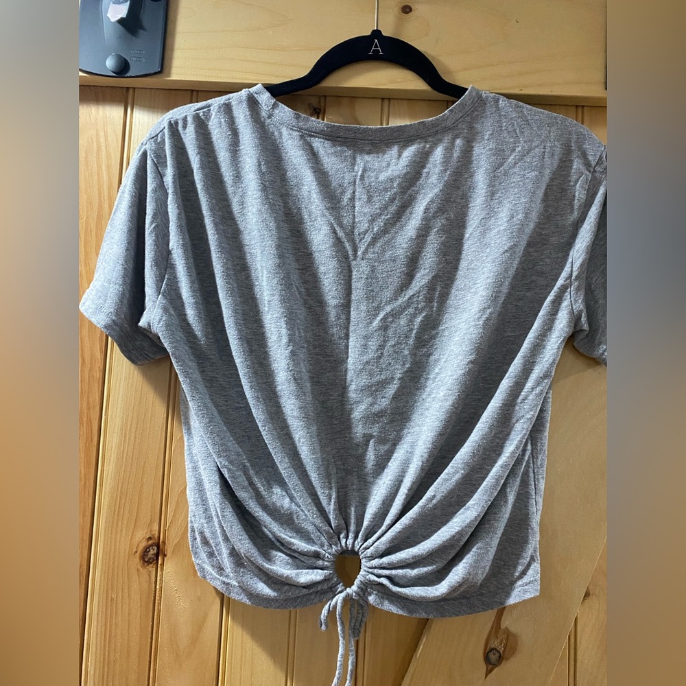 Fabletics Heather Gray Tee View 3